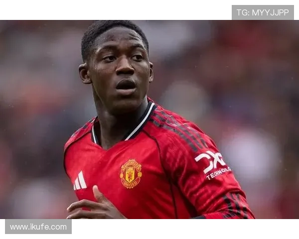 曼晚聚焦科利尔伤愈或再外租 梅努未来悬而未决曼联中场调整引关注